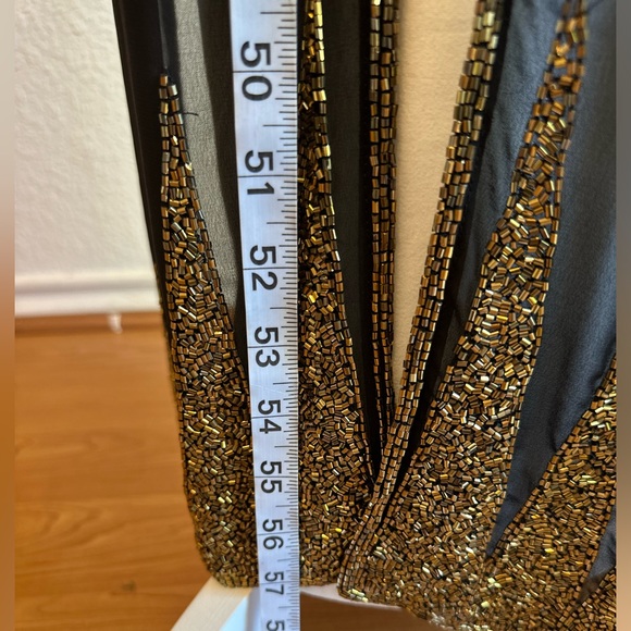 Heavily embellished and embroidered black open abaya one piece size large ✨ - Picture 11 of 16